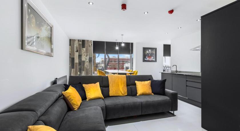 Winter Garden Apartments by Sasco