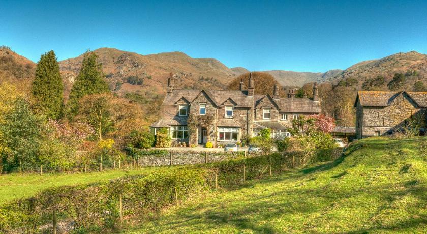 Crow How Country Guest House — Hotel in Ambleside