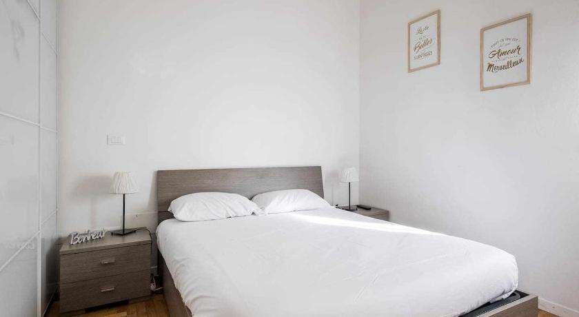 Image of Deluxe Room 1
