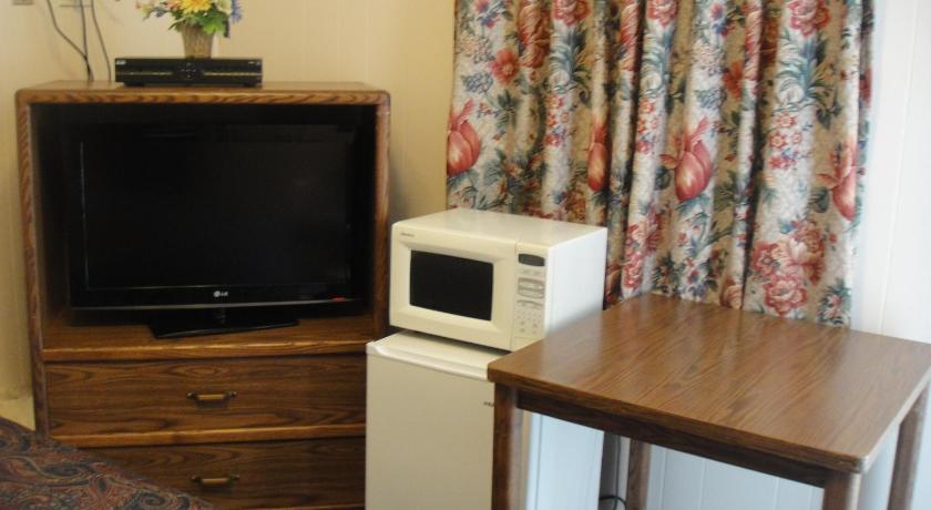 California Motel photo