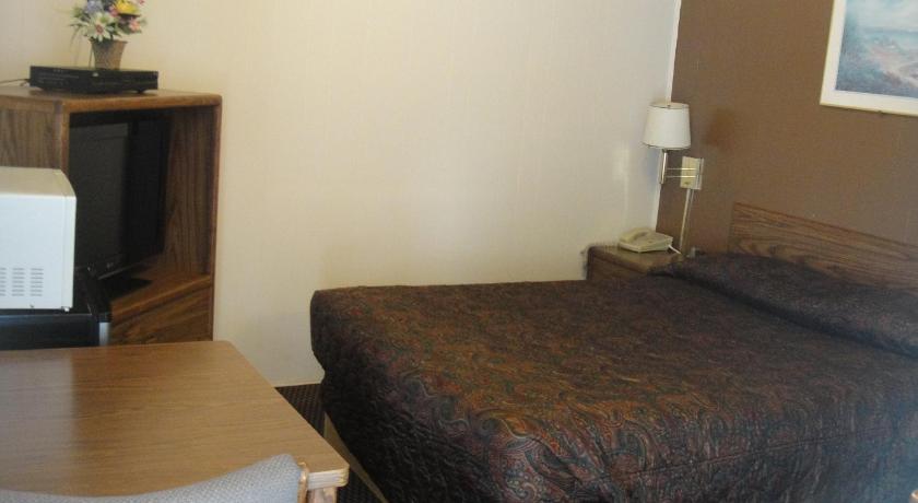 California Motel photo