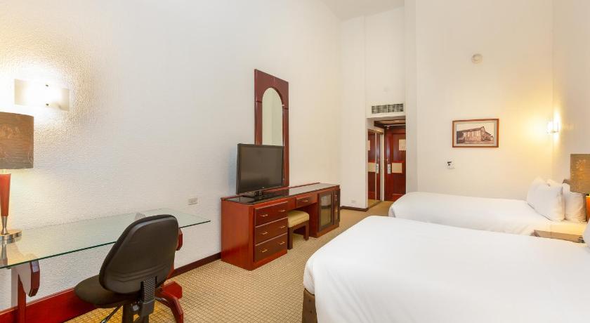 Image of 2 Double Beds, Nonsmoking 4
