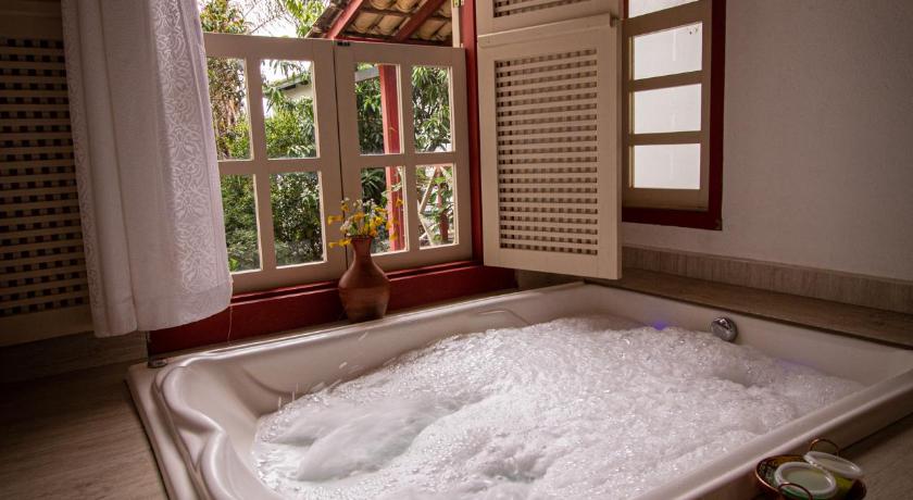 Image of King Suite With Spa Bath 3