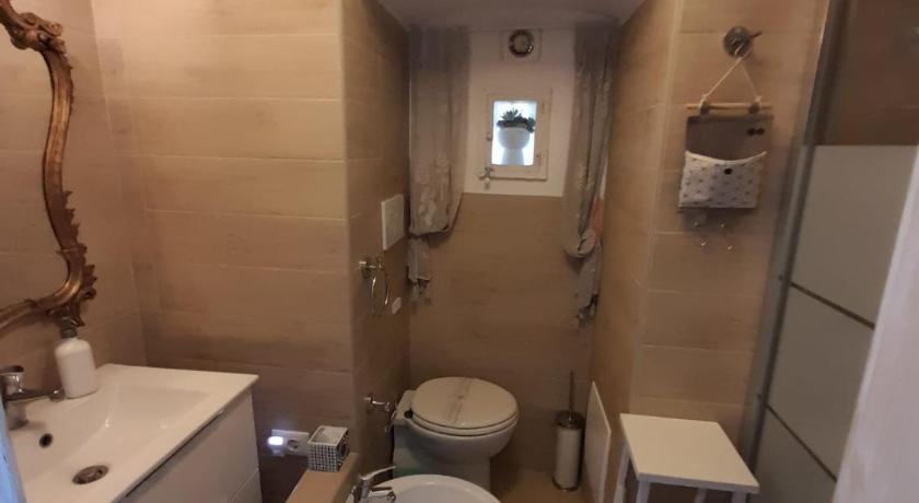 Image of Deluxe Double Room with Sea View 11