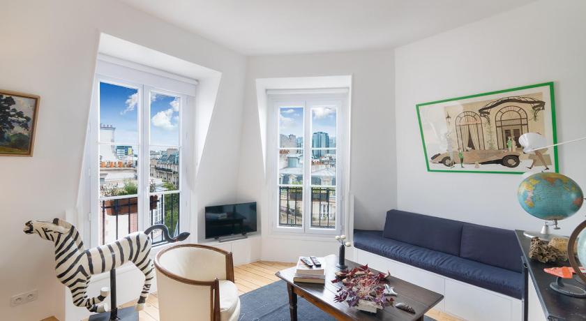 MaisondesChaumes-Paris photo