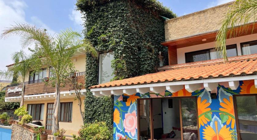 Sierra Central By Chic Hotel Group — Hotel in Tepoztlan