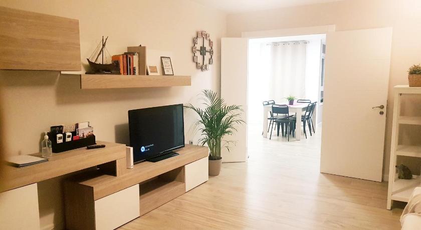 Apartamento Gloria 1 Playa a 180 metros — Hotel in Málaga