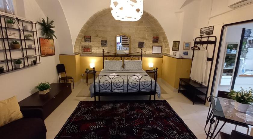 Awesomehouse centre Bari — Hotel in Bari
