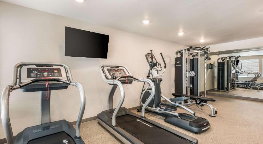 WoodSpring Suites Linden photo