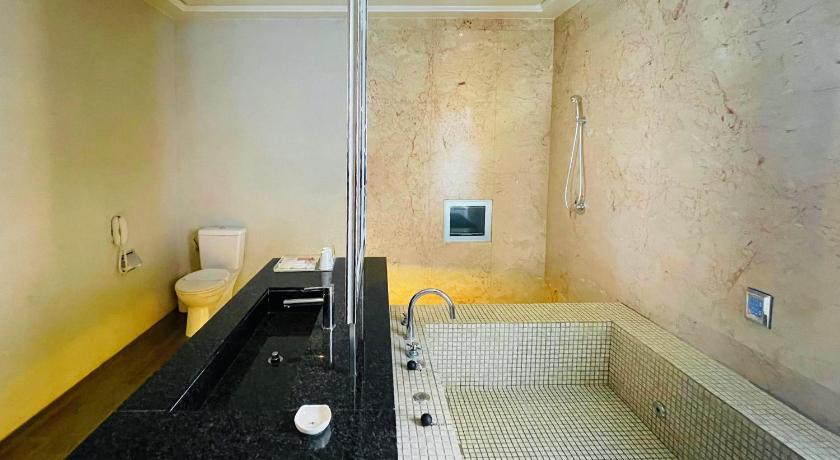 Jane Eyre Motel - image 11