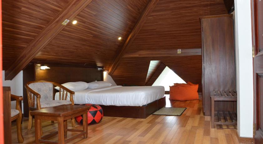 Image of Attic Room 0