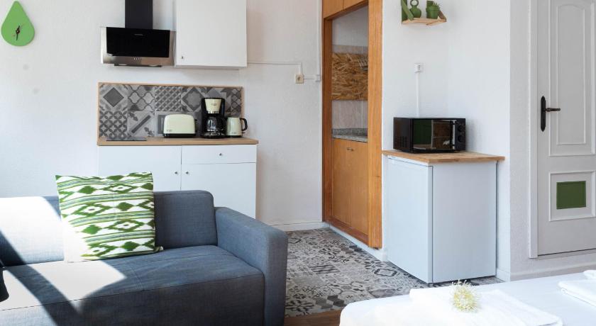 Paraiso Suites by ColoursRevolution - 111