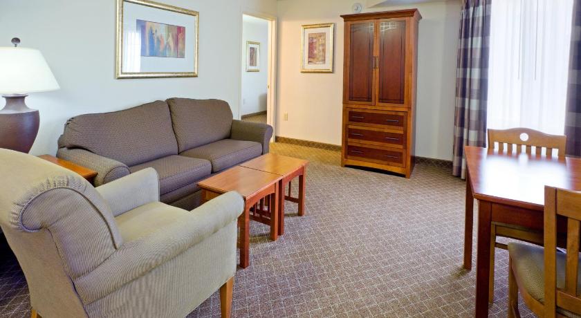 Staybridge Suites Cranbury - South Brunswick