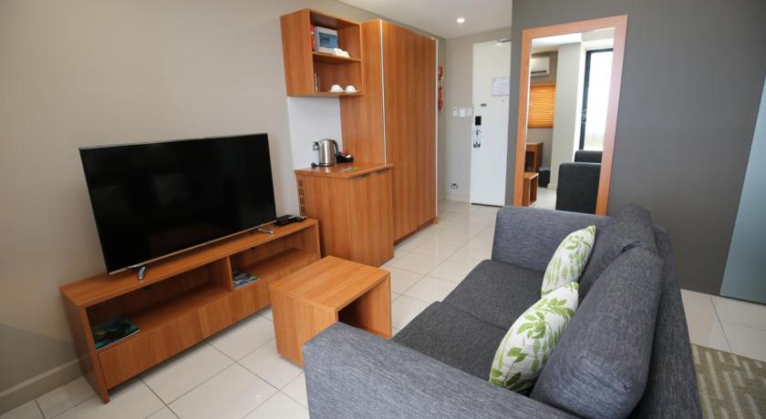 รูปของห้องเตียงใหญ่หรือเตียงแฝด (Double or Twin Room) 1