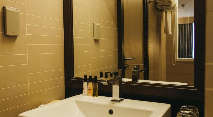 Image of Superior Room 15