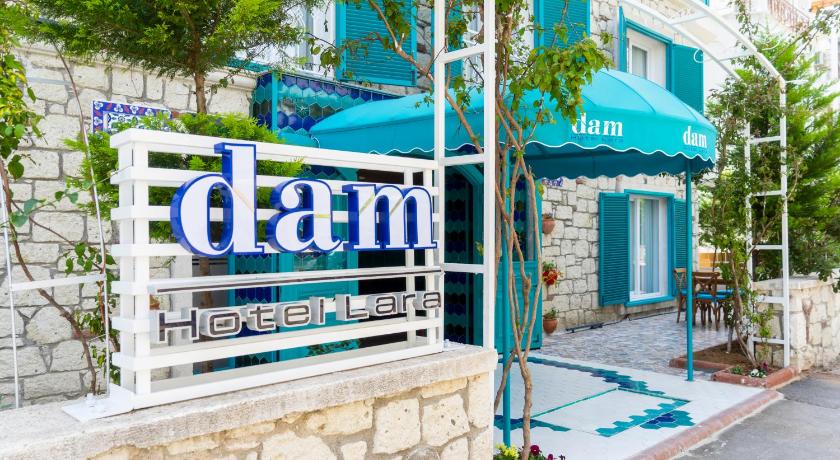 DAM HOTEL LARA