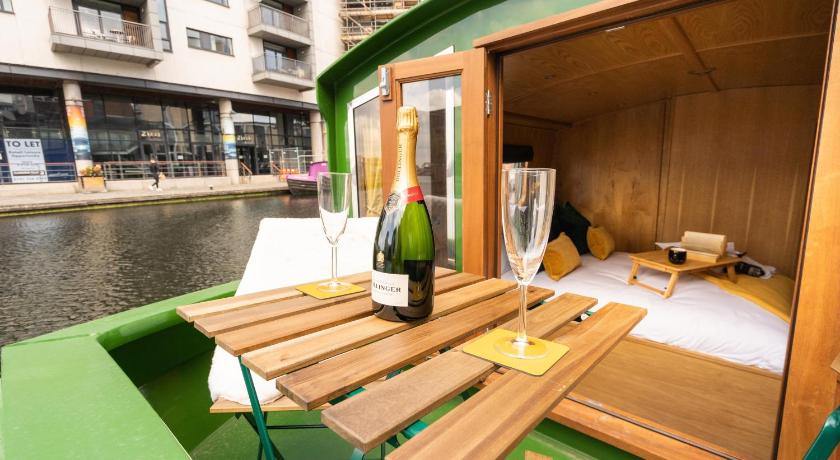 Image of Three-Bedroom House 8