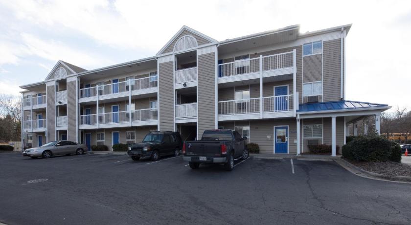 InTown Suites Extended Stay Charlotte NC - Airport photo