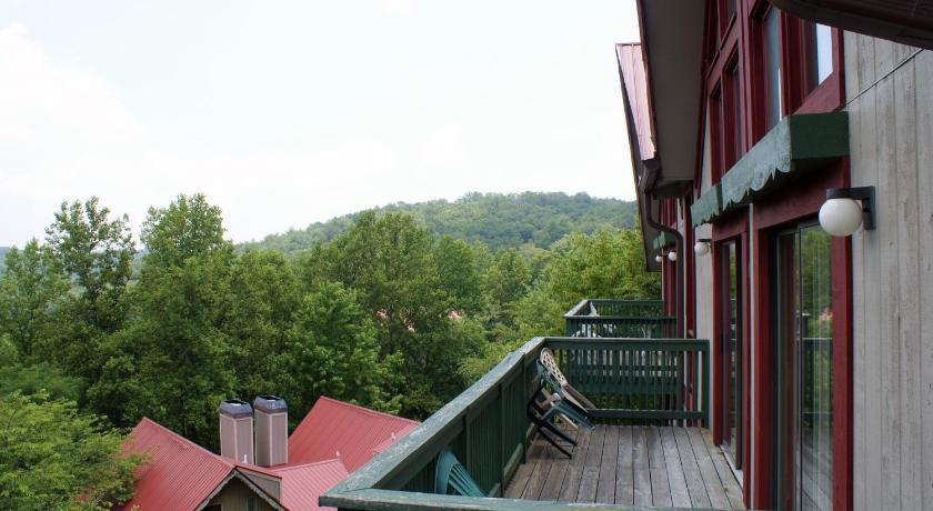 Alpine Crest Resort, a VRI resort photo