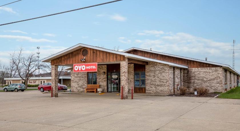 OYO Hotel Chesaning Route 52 & Hwy 57