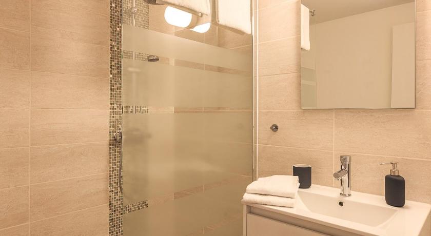 DORMIR À CLERMONT-FERRAND - NEW YORK CITY - image 9