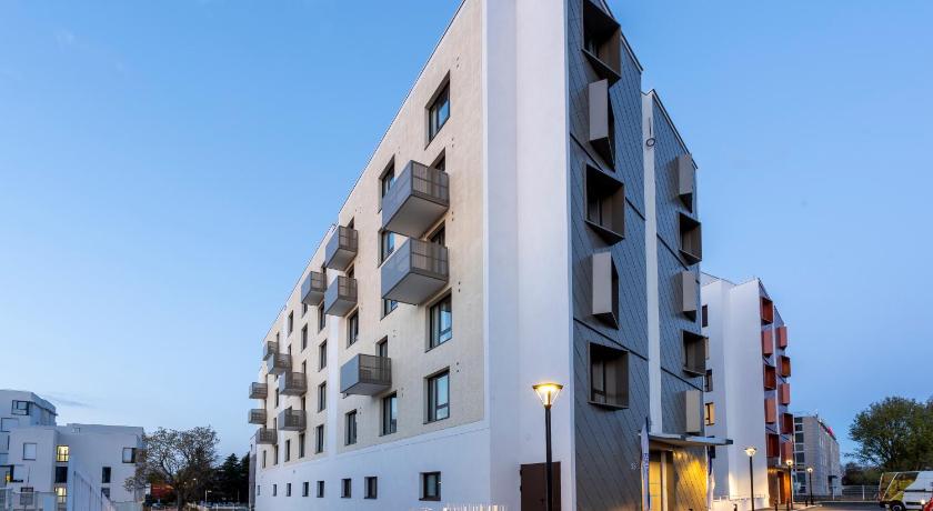 Nemea Appart'Hotel Velizy Europe — Hotel in Velizy-Villacoublay