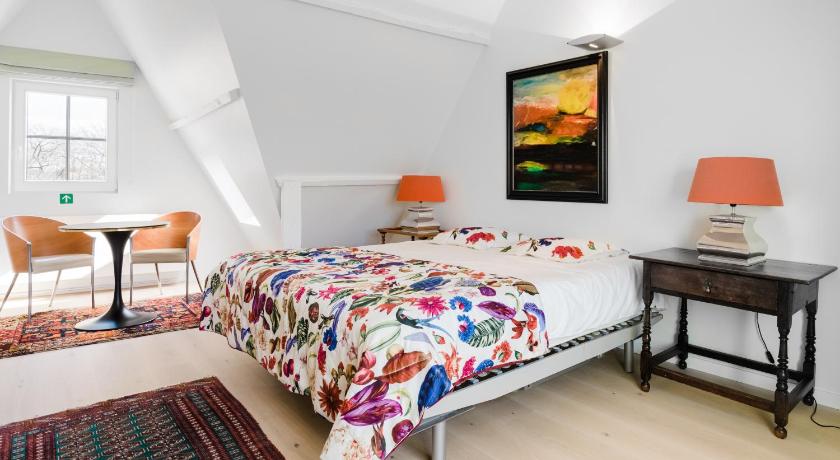 The Benedictine — Hotel in Bruges