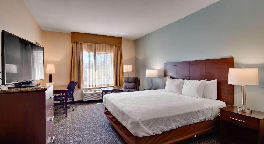 Best Western Plus Gateway Inn and Suites