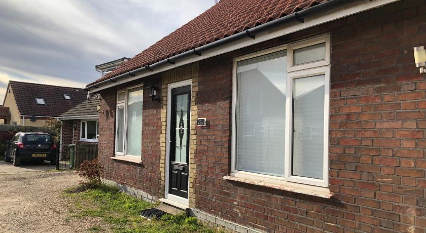 Spacious double bedrooms sharing new bathroom, en-suite option available, Kings Lynn photo
