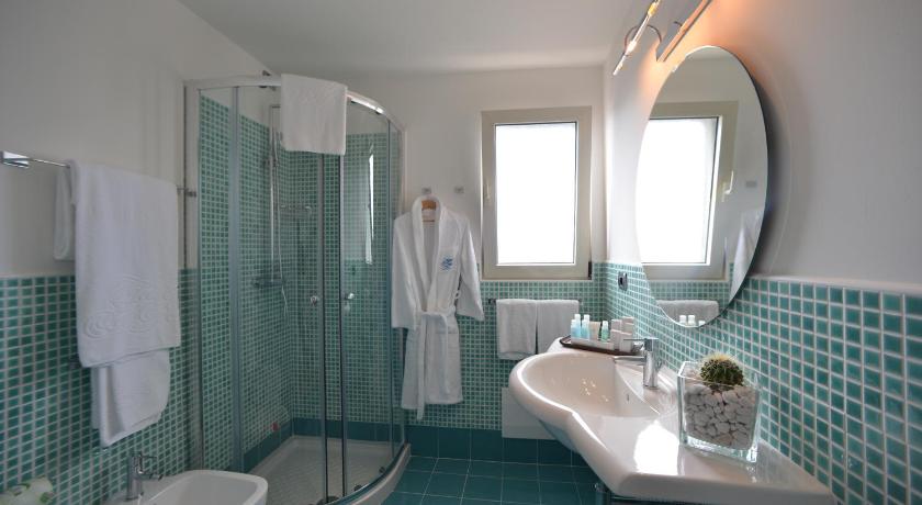 Image of Sea Garden Deluxe Double 2