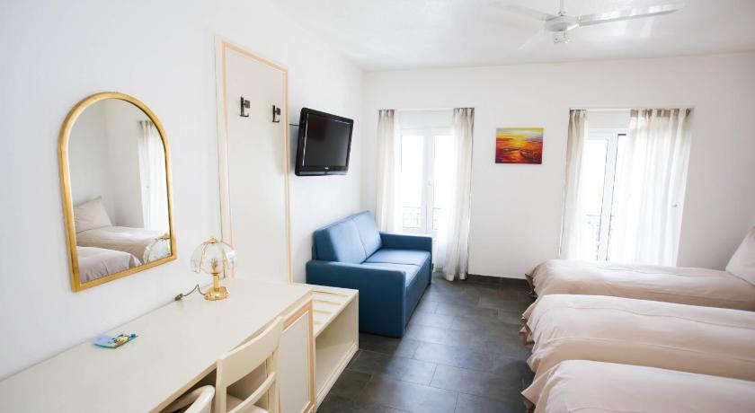Hotel du Port photo