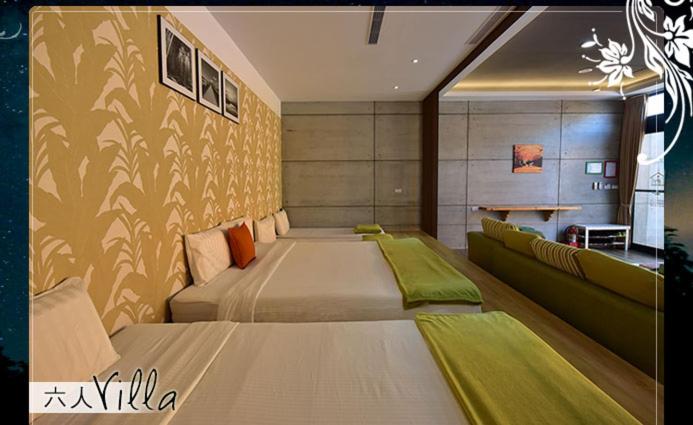 Image of Deluxe Family Suite 1