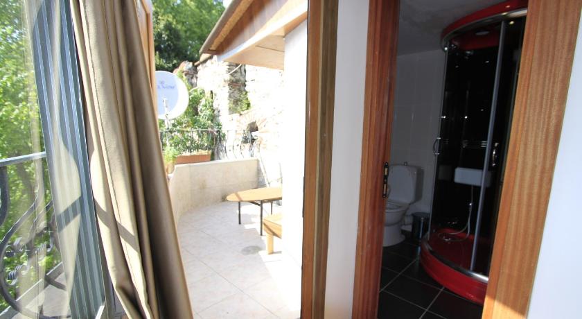 Coskun House photo