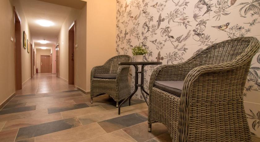 Hotel SLUNECNA LOUKA photo