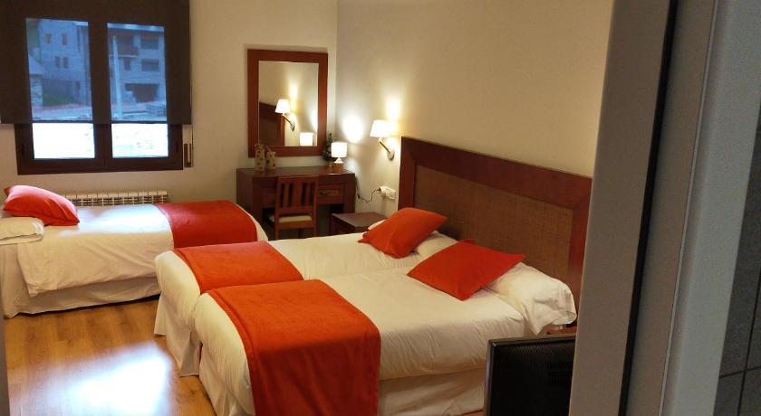 Image of Triple Room 0