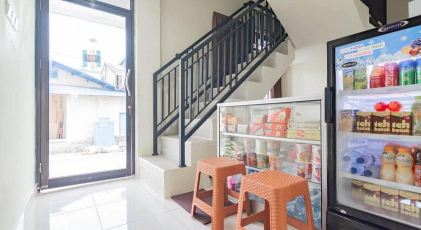 RedDoorz near Arka Sepinggan Airport photo