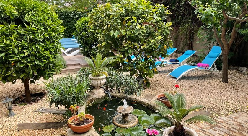 Authentic  Modernist villa in Barcelona city. - main image