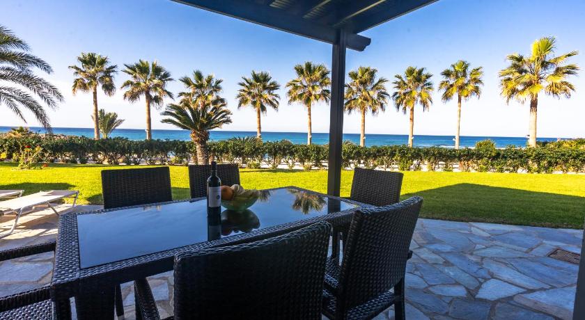 Platzia Beach Villas photo
