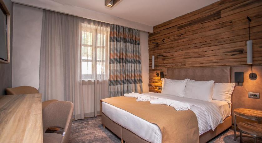 Yager Chalet photo
