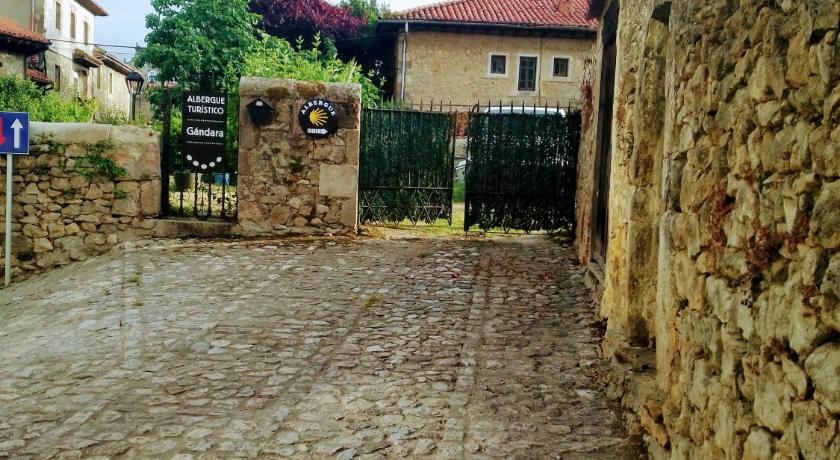 Albergue Gandara — Hotel in Santillana del Mar