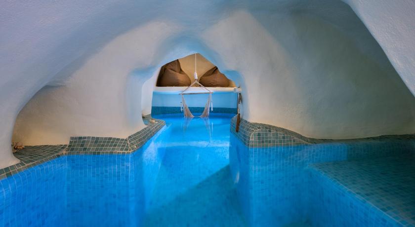 Mystagoge cave pool/jacuzzi, cellar and hammam photo