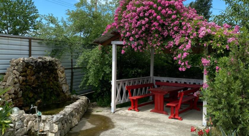 Guest house Krasotel — Hotel in Sukhum