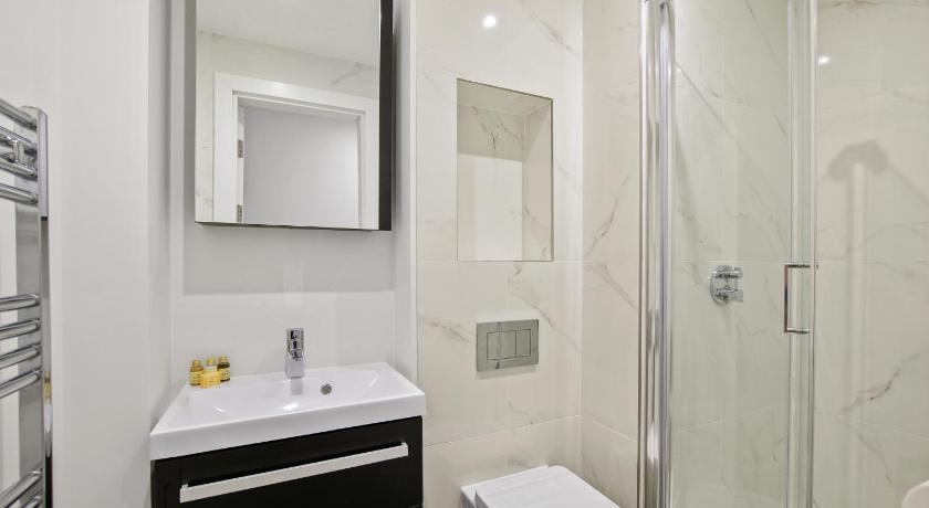 Victoria House by Q Apartments photo