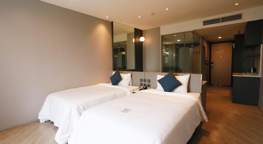 Image of Studio - Twin Room with Balcony 11