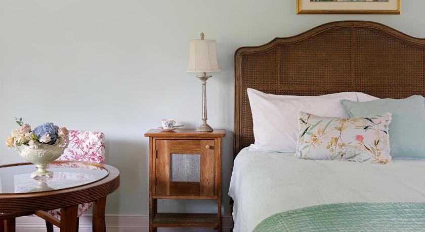 The Spotted Chook and Amelie's Petite Maison photo