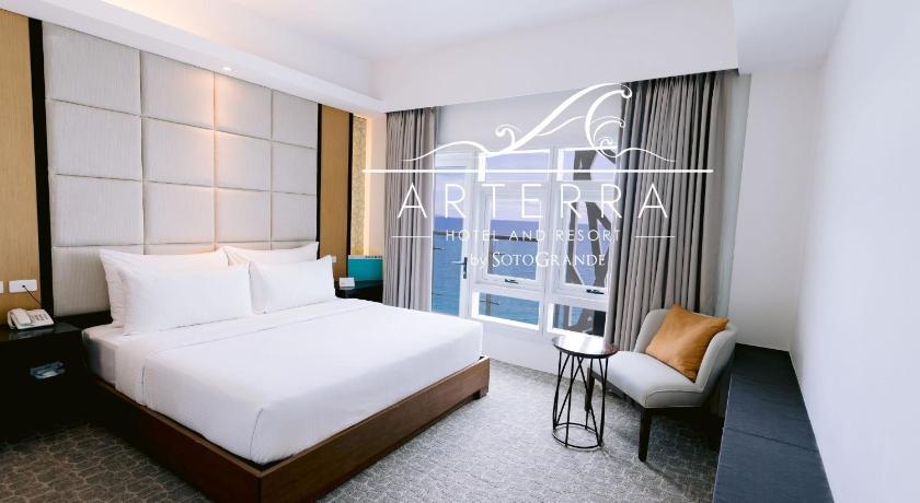 Imagen de Sea View One Bedroom Suite with 1 King Bed 1