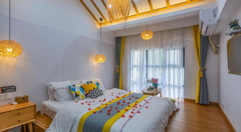 苏州 Tongli Slowlife River View Inn 民宿 泳池