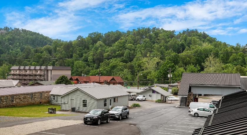 Gatlinburg Mountain Inn photo
