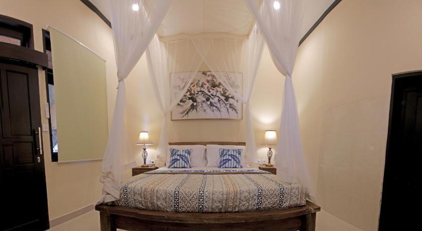 Sari House Ubud - Balinese Style Homestay photo