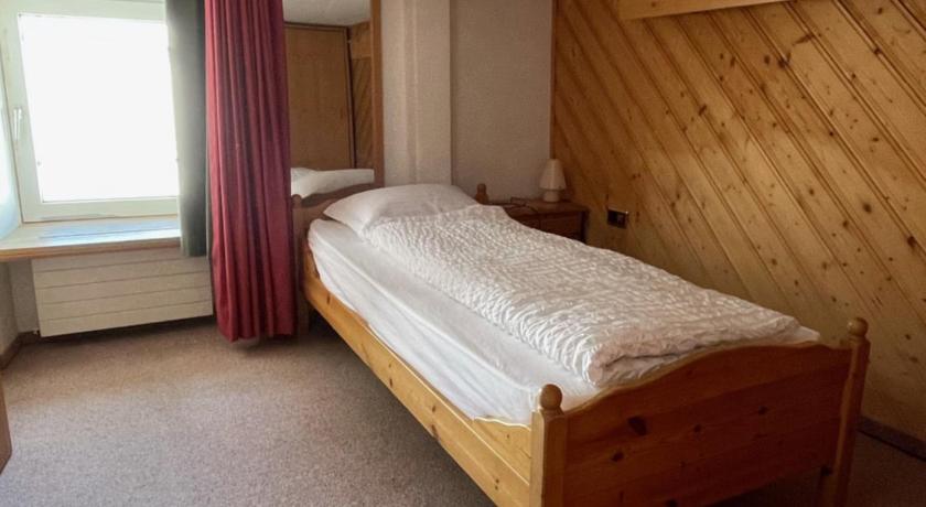 Image of Single Room with Private Bathroom 1